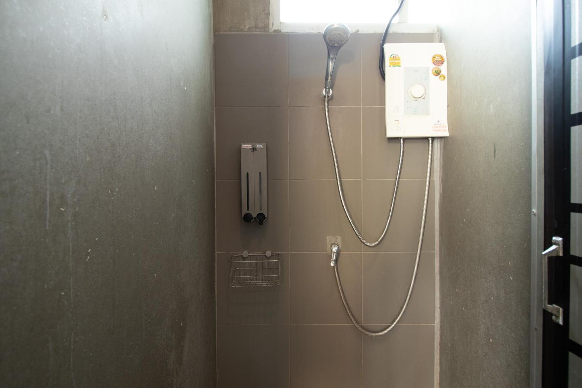 Loftel 22 Hostel Bangkok Dış mekan fotoğraf